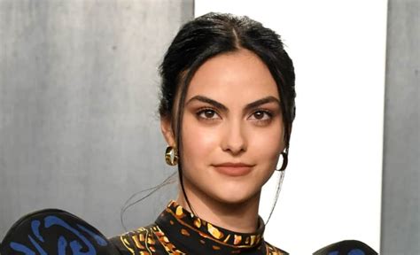 Camila Mendes Height Weight Bra Size Body。